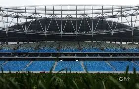 世预赛国足,全力冲刺沙,特挑战,万博manbetx体育平台,万博体育官网,万博体育app下载,ManBetX,SPORTS