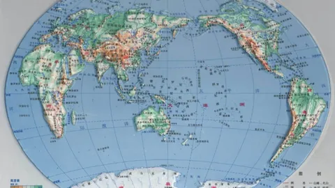 詹皇超越乔丹：美媒赞誉无人能敌，40岁老将场均26分9篮板8助攻创辉煌