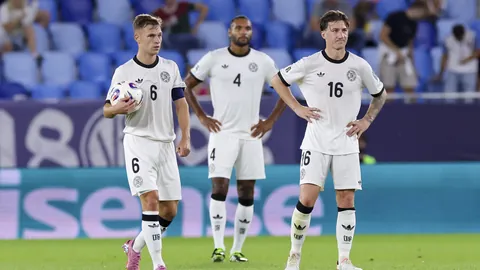 斯塔姆点评：弗林蓬加盟曼联前景佳，曼联引进荷兰球员意愿待定